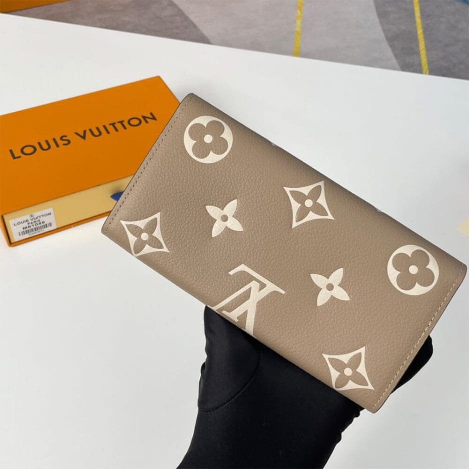 L0vis Vvtt0n M81049 Sarah Wallet