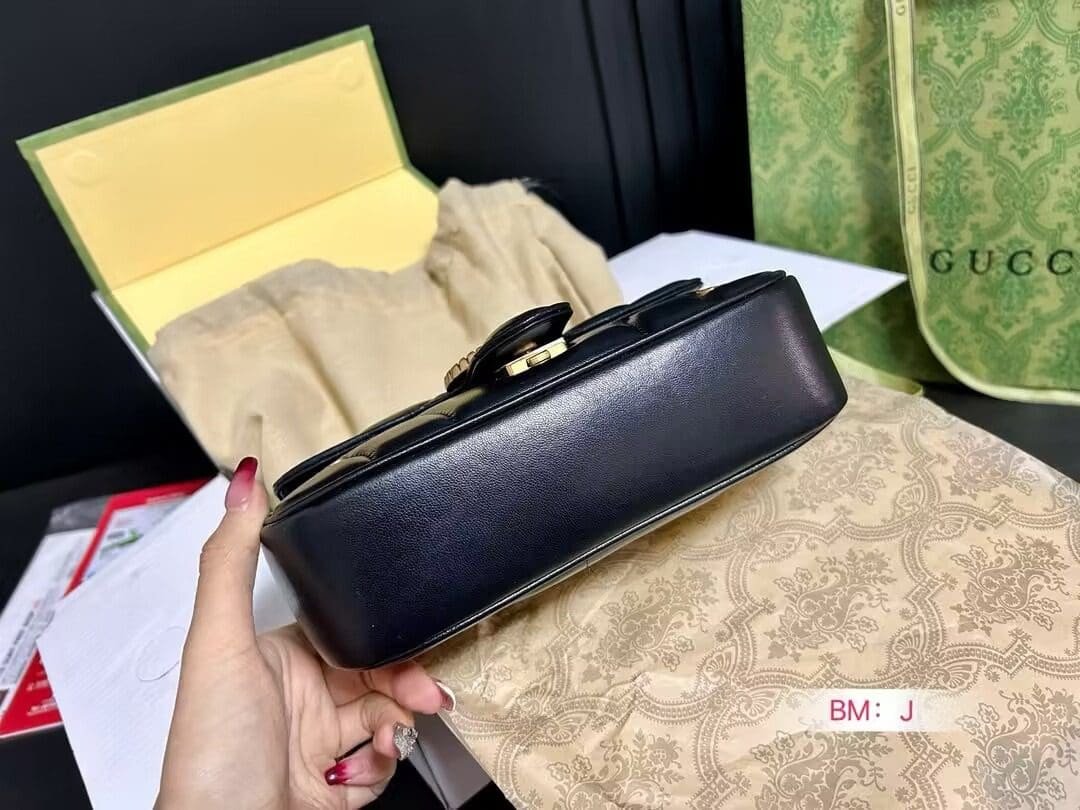 Gvc*1 MARMONT SMALL SHOULDER BAG BLACK