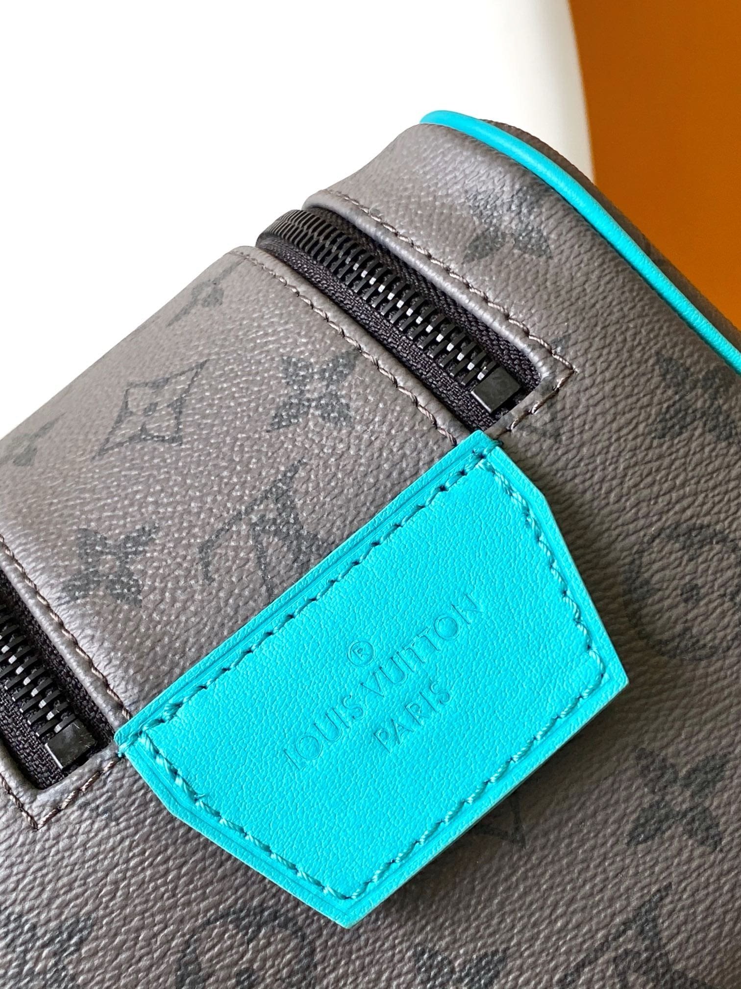 L0vis Vvtt0n M11482 Dopp Kit