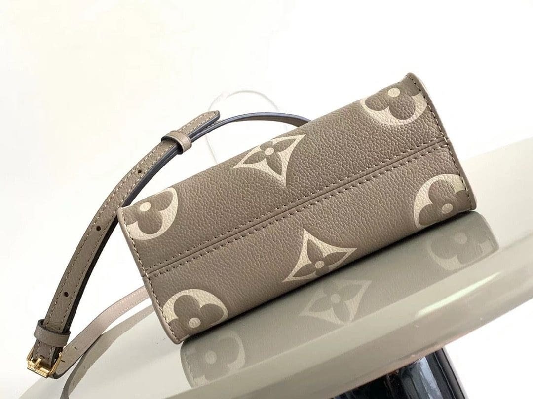L0vis Vvtt0n M47054 OnTheGo BB