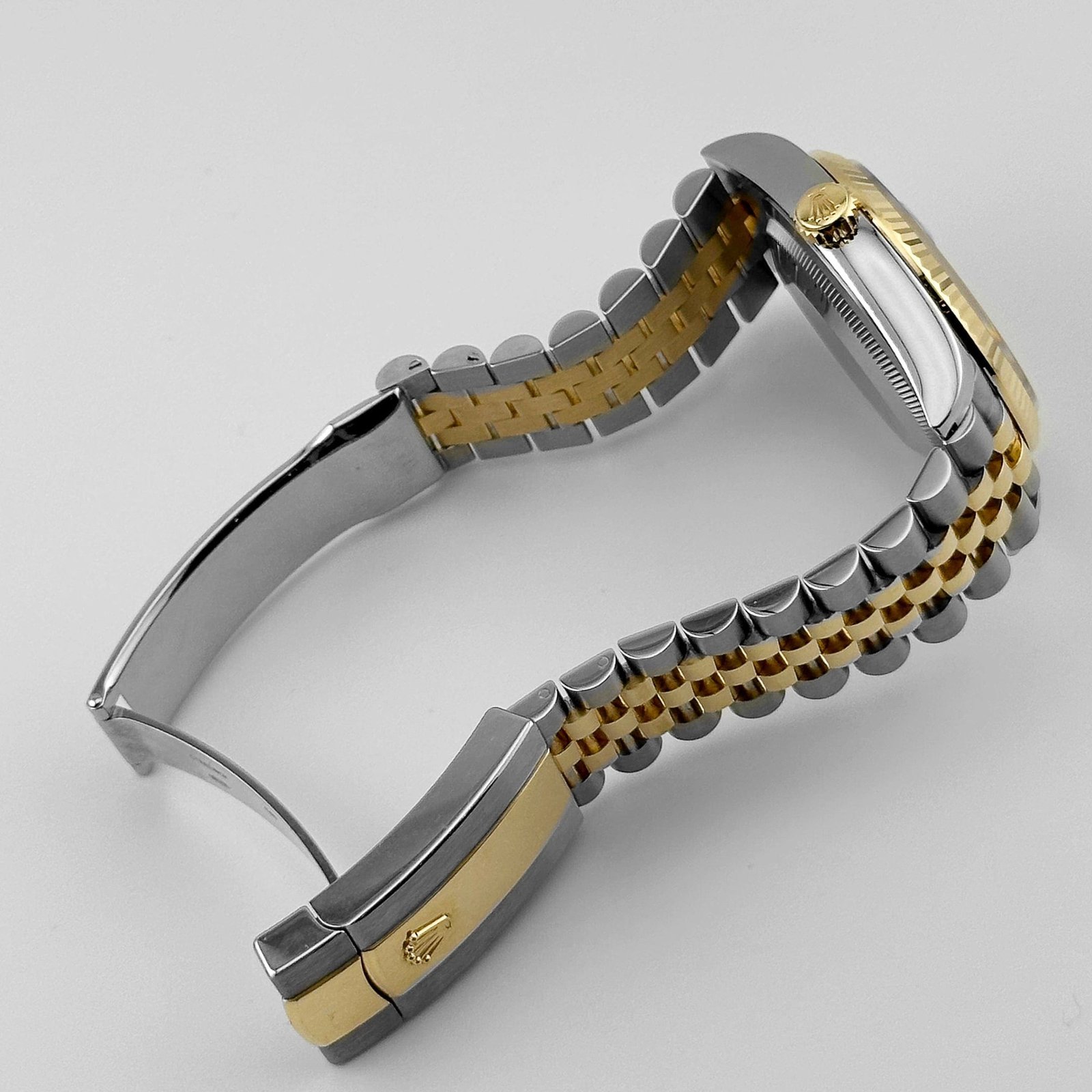 R01ex Datejust 36 126233 Stainless Steel Yellow Gold Black D1am0nd Dial Jubilee (2024)