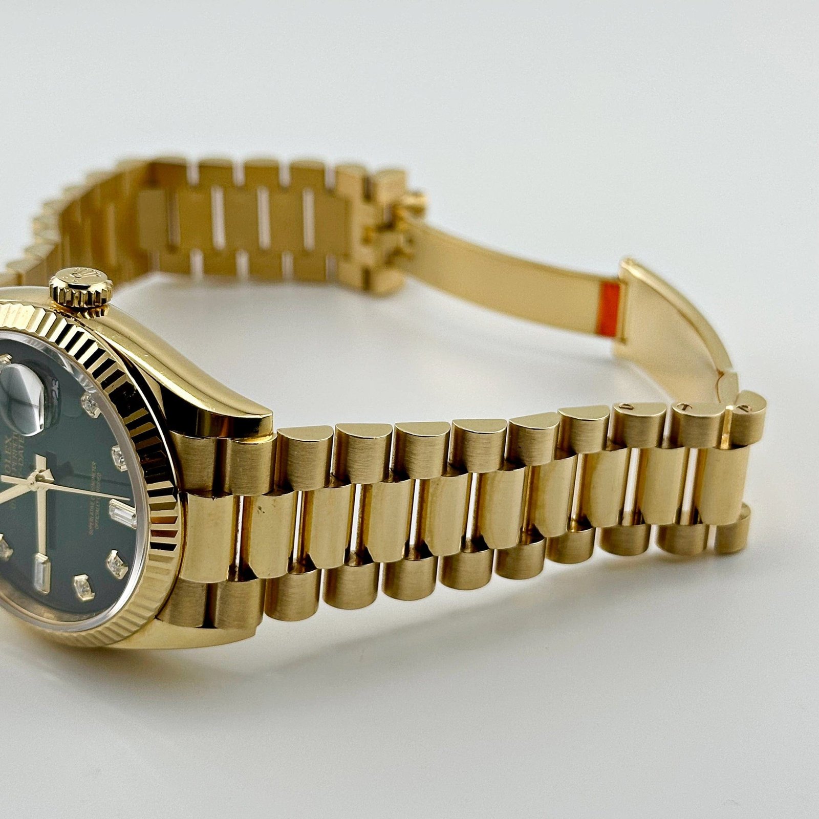 R01ex Day-Date 36 128238 Yellow Gold Green D1am0nd Dial (2024)