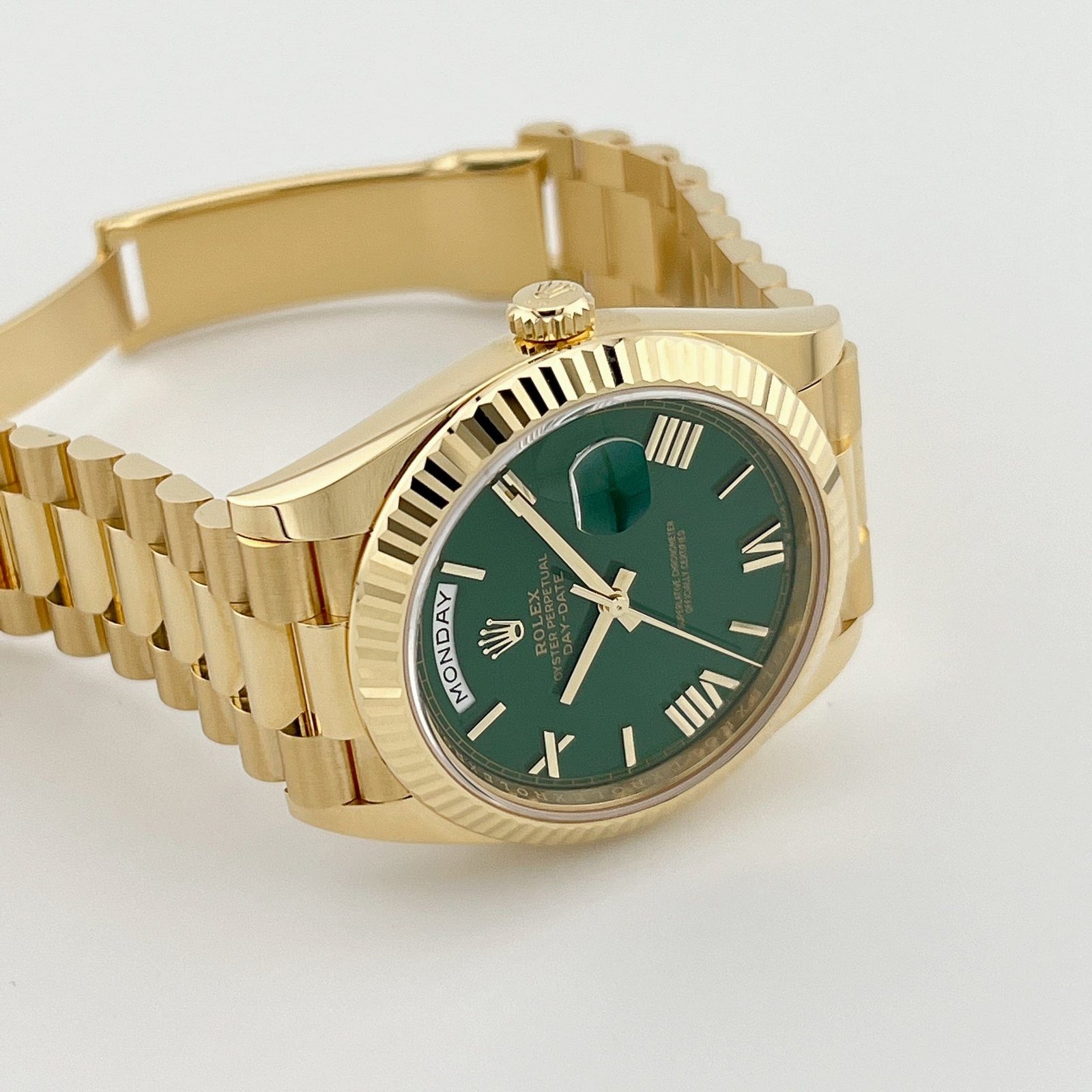 R01ex Day-Date 40 228238 Yellow Gold Green Roman Numerals Dial (2023)