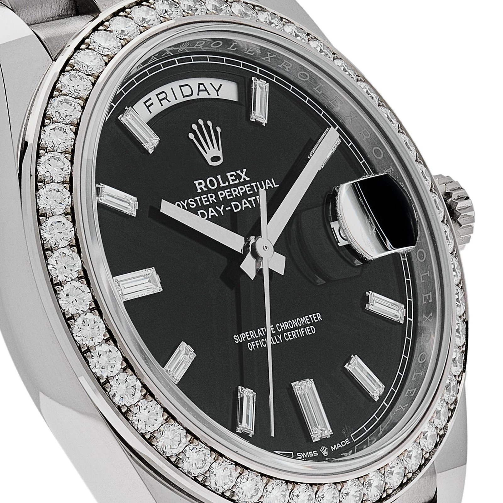 R01ex Day-Date 40 228349RBR White Gold D1am0nd Bezel Black Dial (2024)
