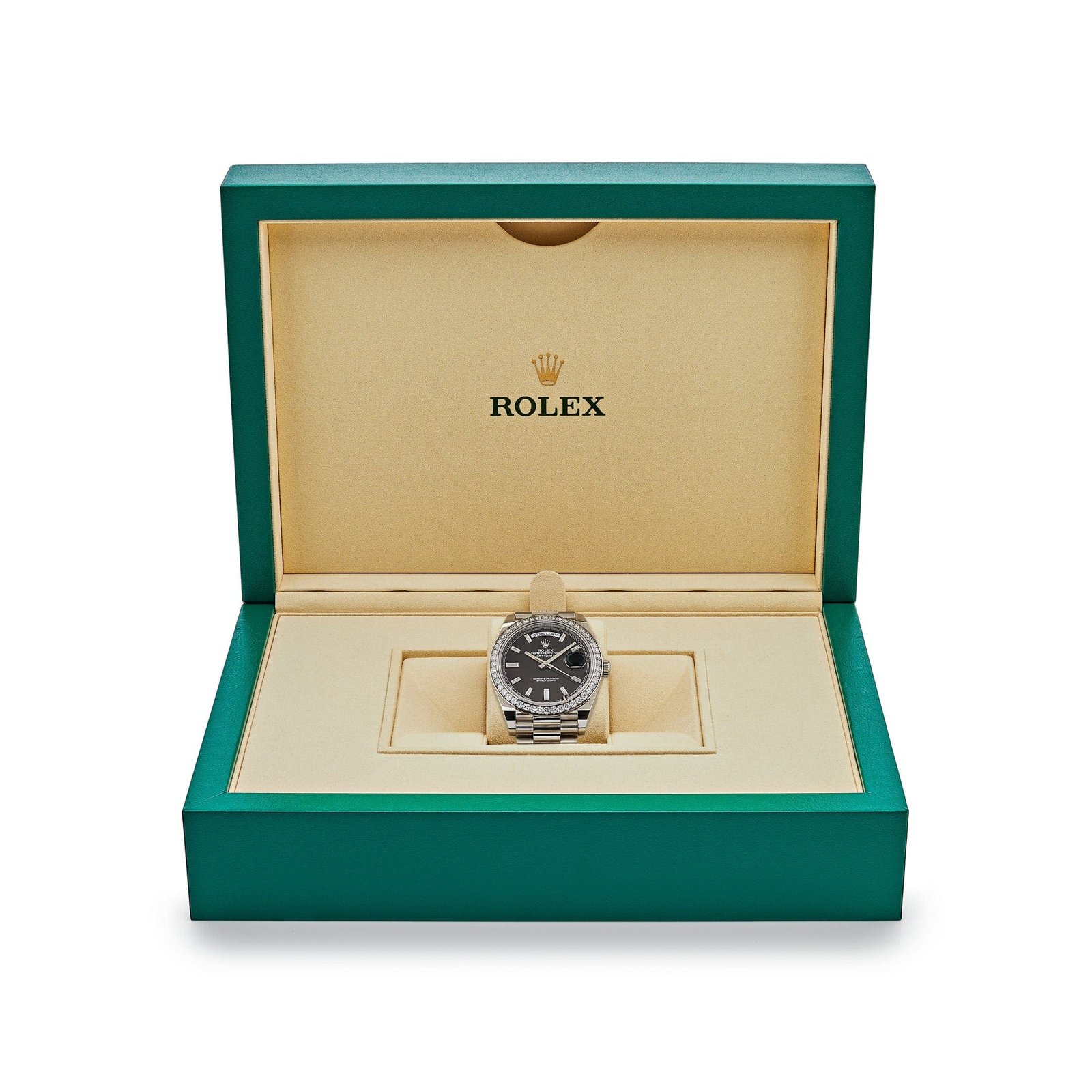 R01ex Day-Date 40 228349RBR White Gold D1am0nd Bezel Black Dial (2024)