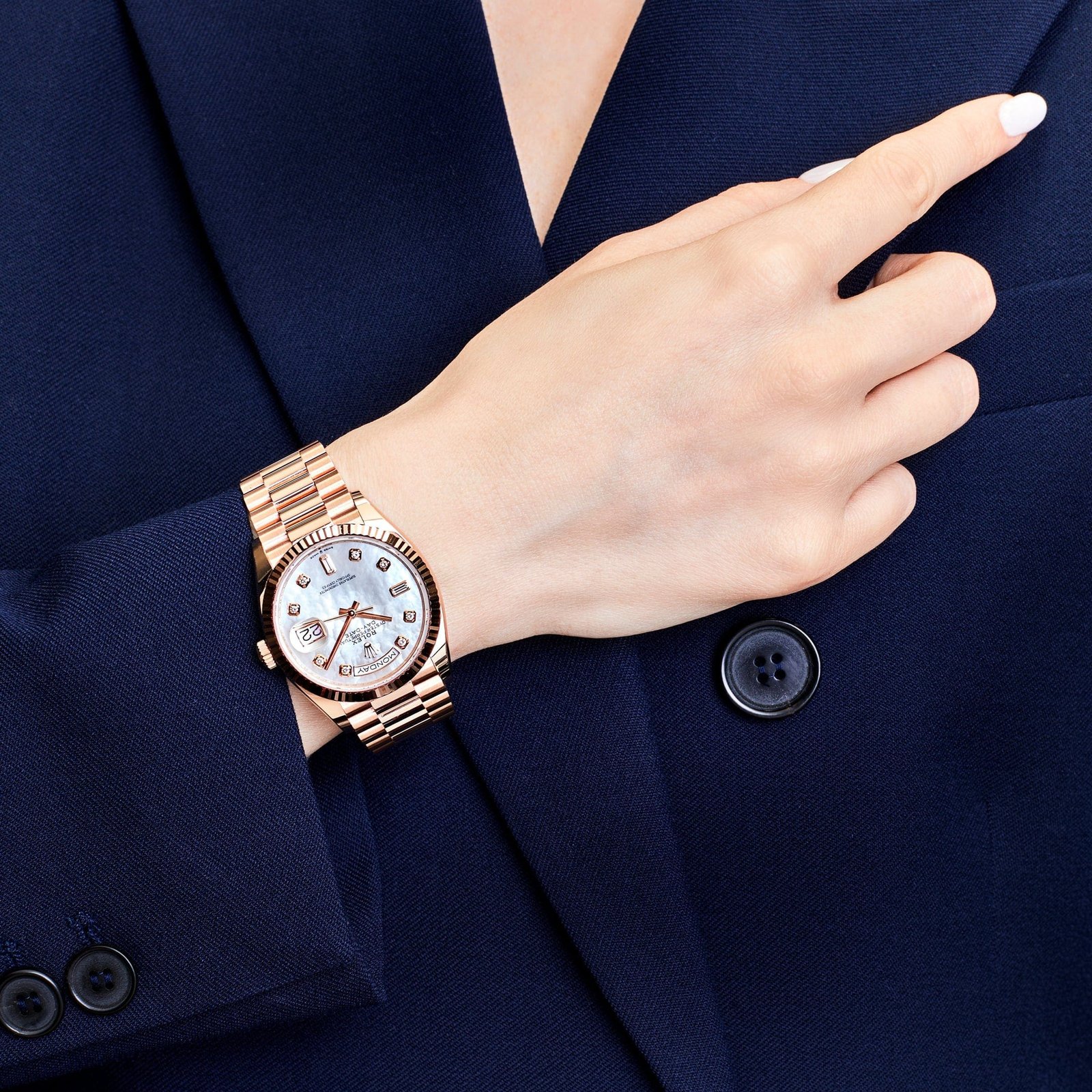 R01ex Day-Date 36 128235 Rose Gold Mother of Pearl D1am0nd Dial