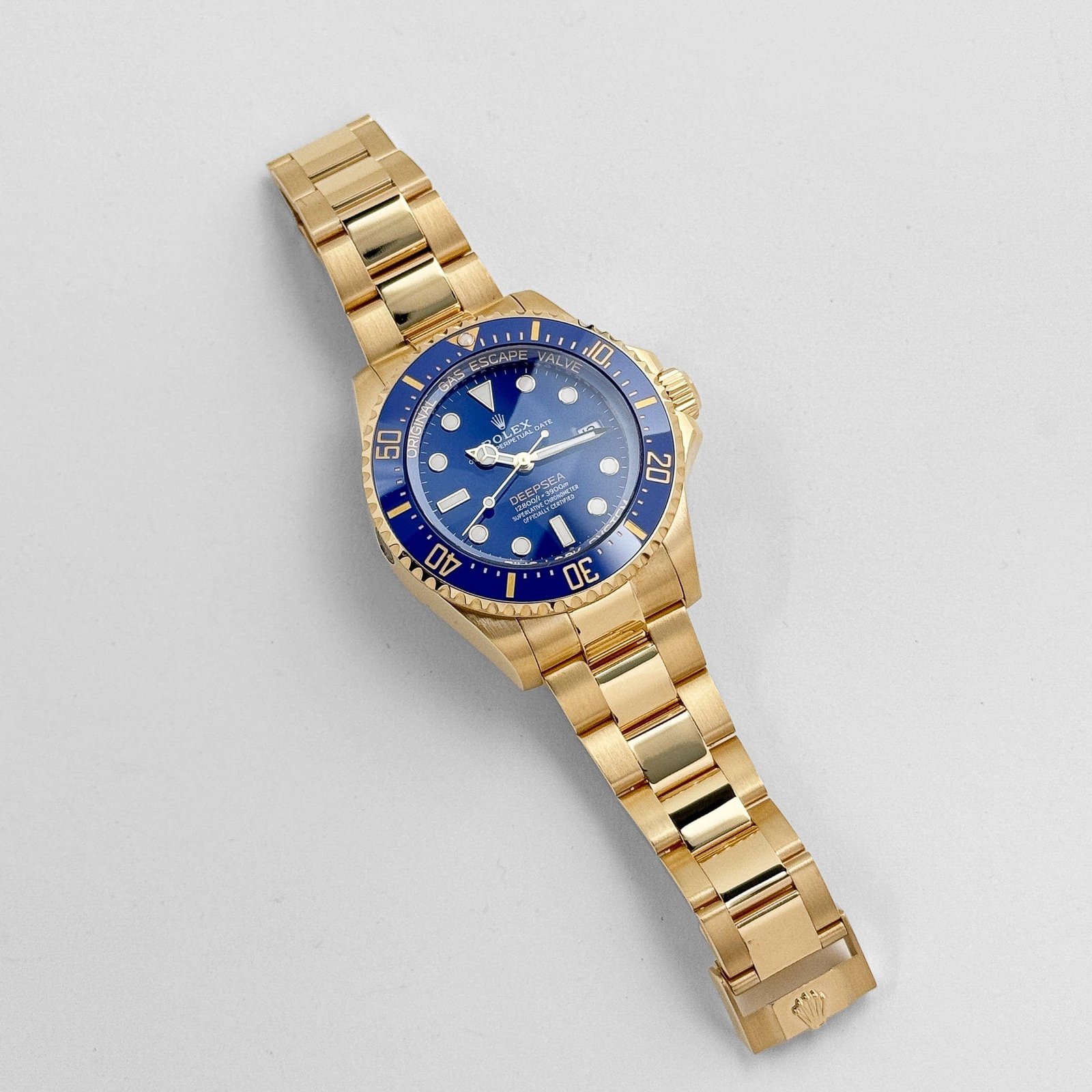 R01ex Deepsea 136668LB Yellow Gold Blue Dial Oyster
