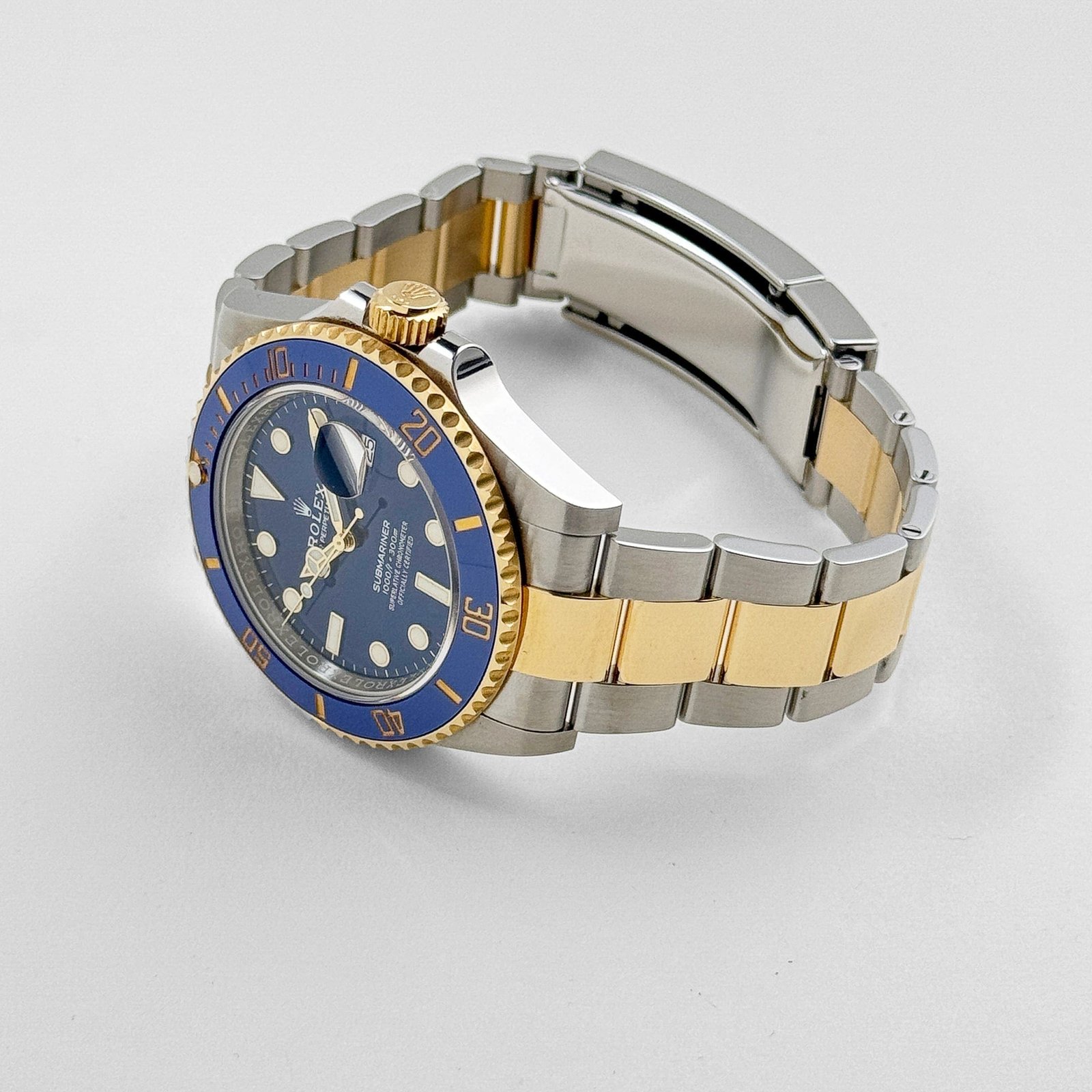 R01ex Submariner Date 126613LB Stainless Steel Yellow Gold Blue Dial (2021)