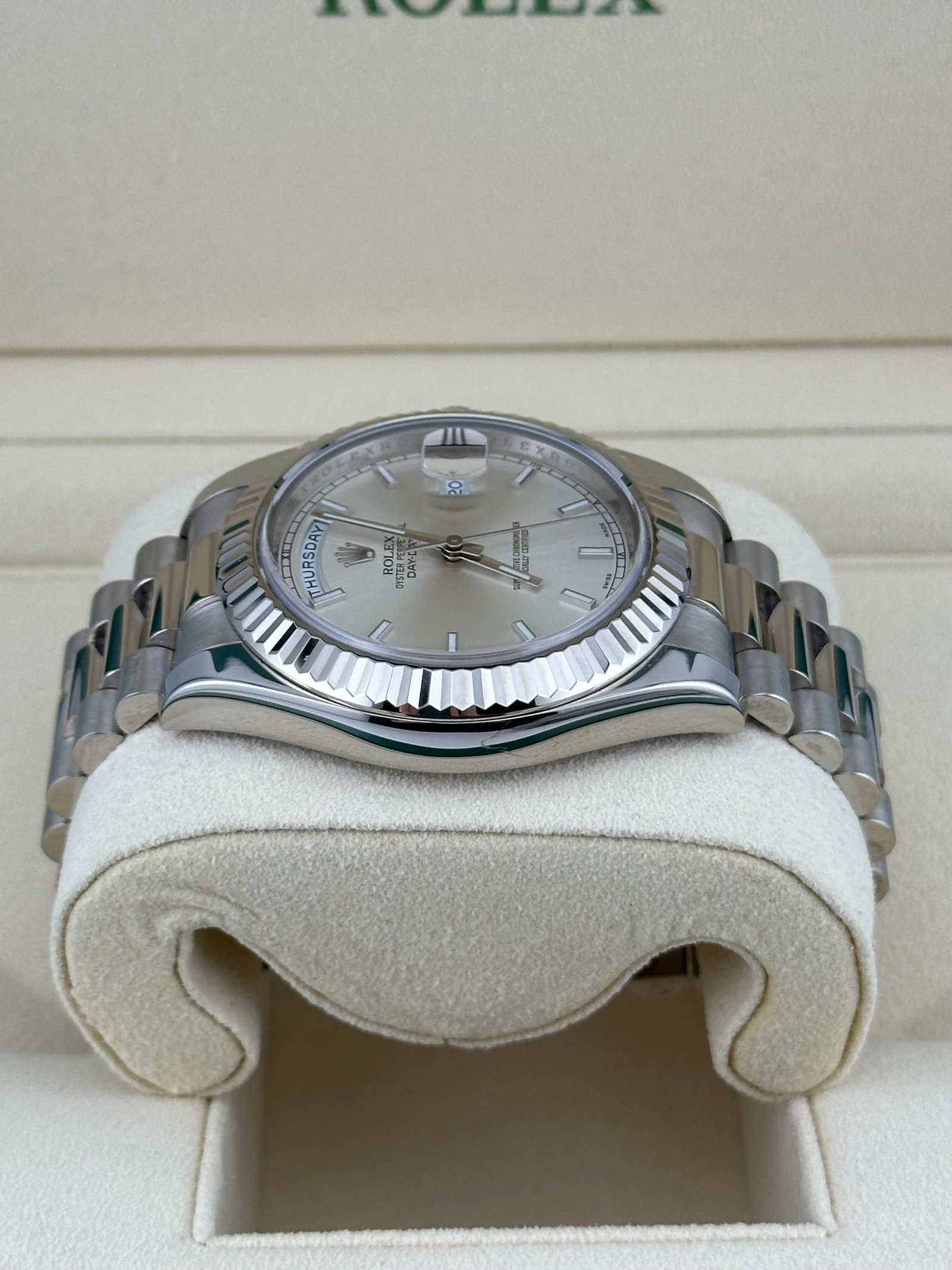 R01ex Day-Date 36 218239 White Gold Silver Dial (2022)