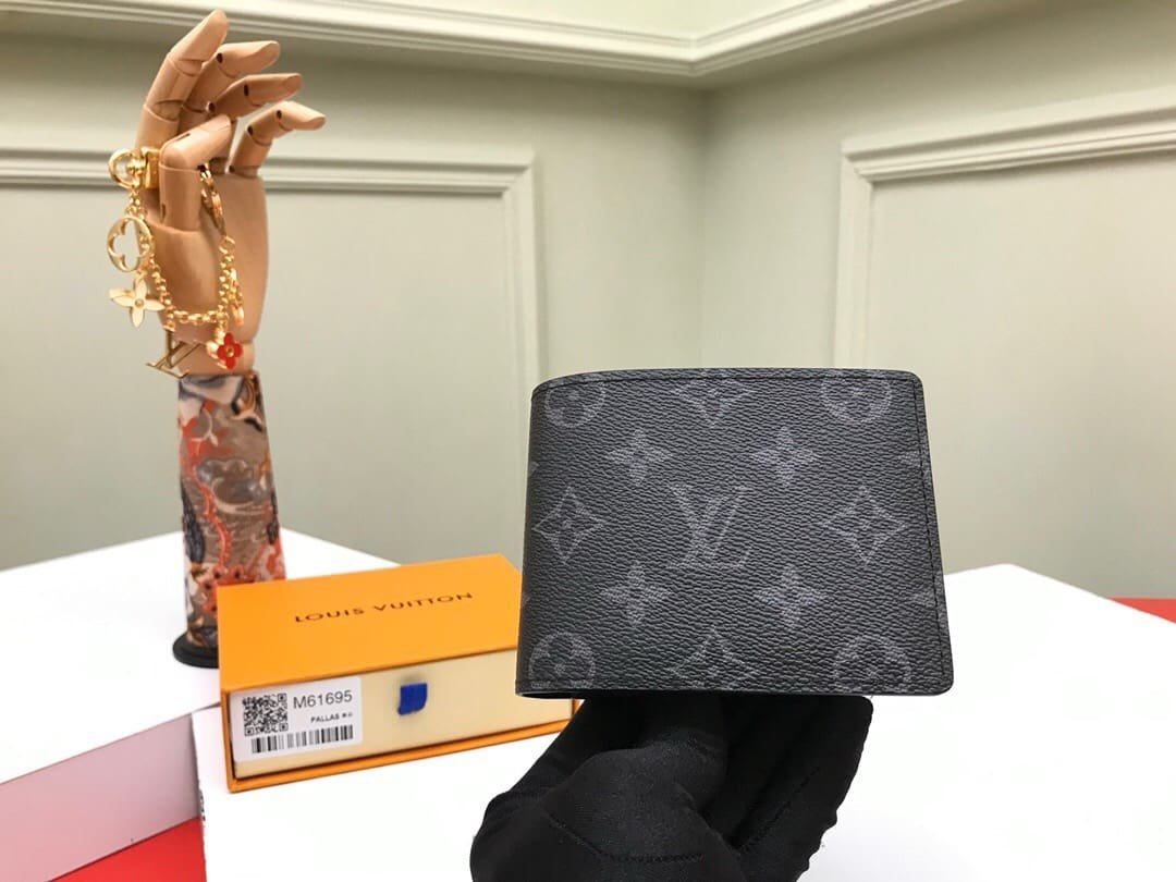 L0vis Vvtt0n M61695 Multiple Wallet