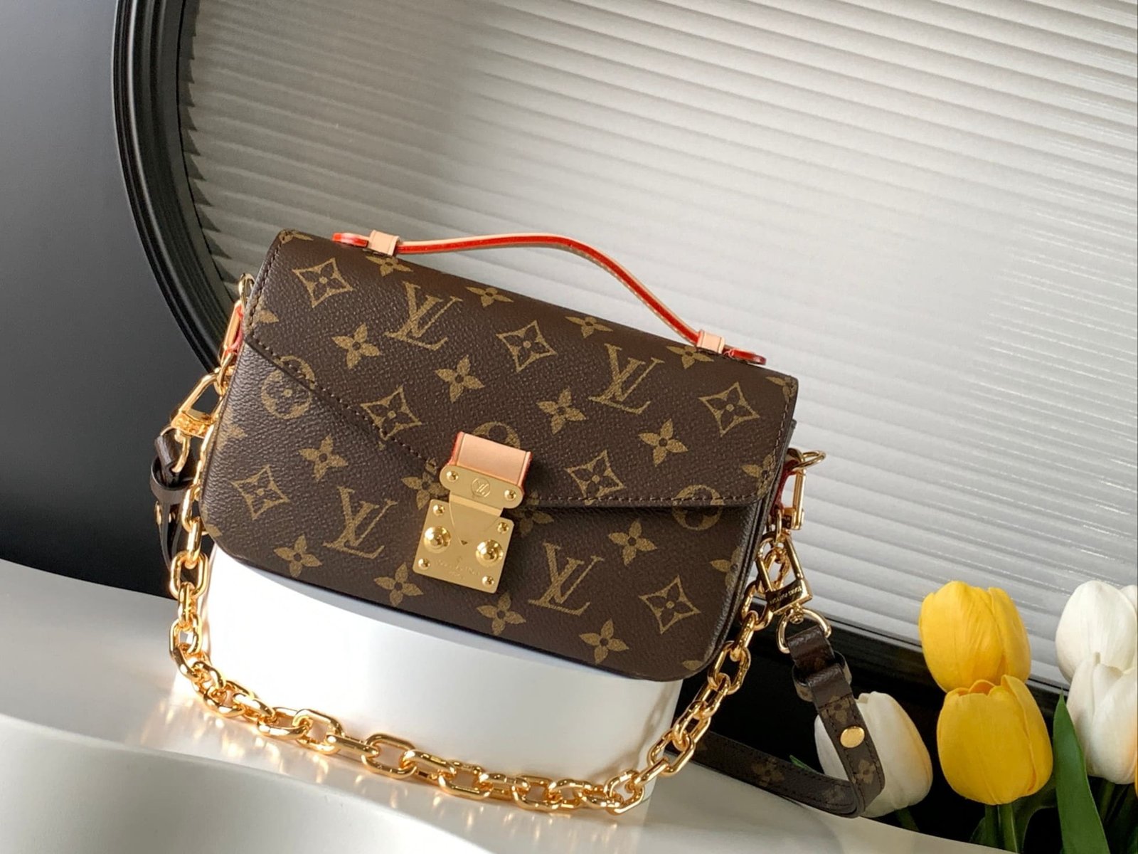 L0vis Vvtt0n M46279 Pochette Métis East West
