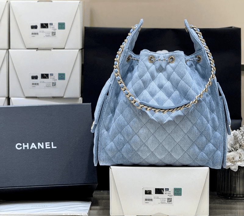 Ch**el 25 MEDIUM HANDBAG