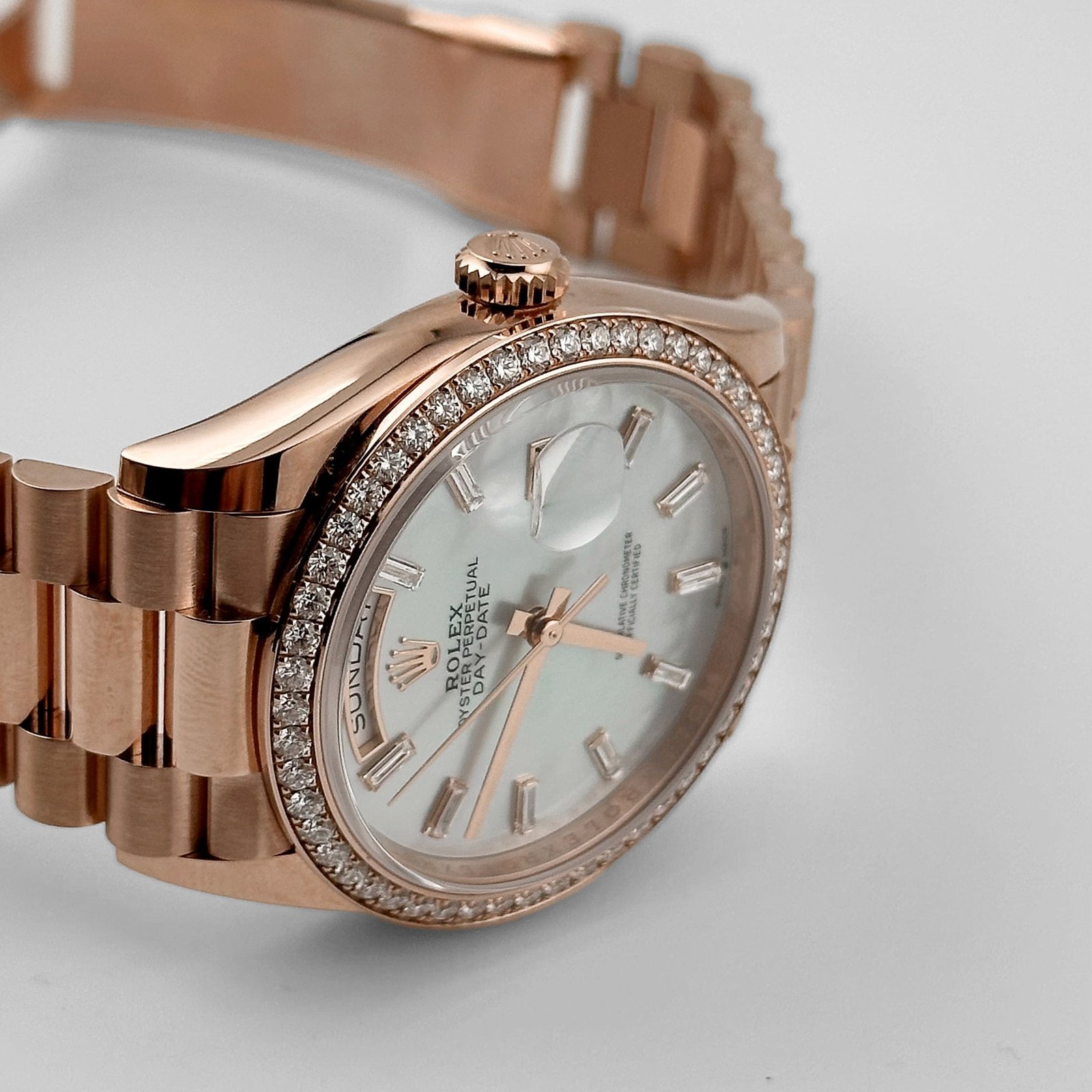 R01ex Day-Date 36 128345RBR Rose Gold Mother of Pearl D1am0nd Bezel (2025)