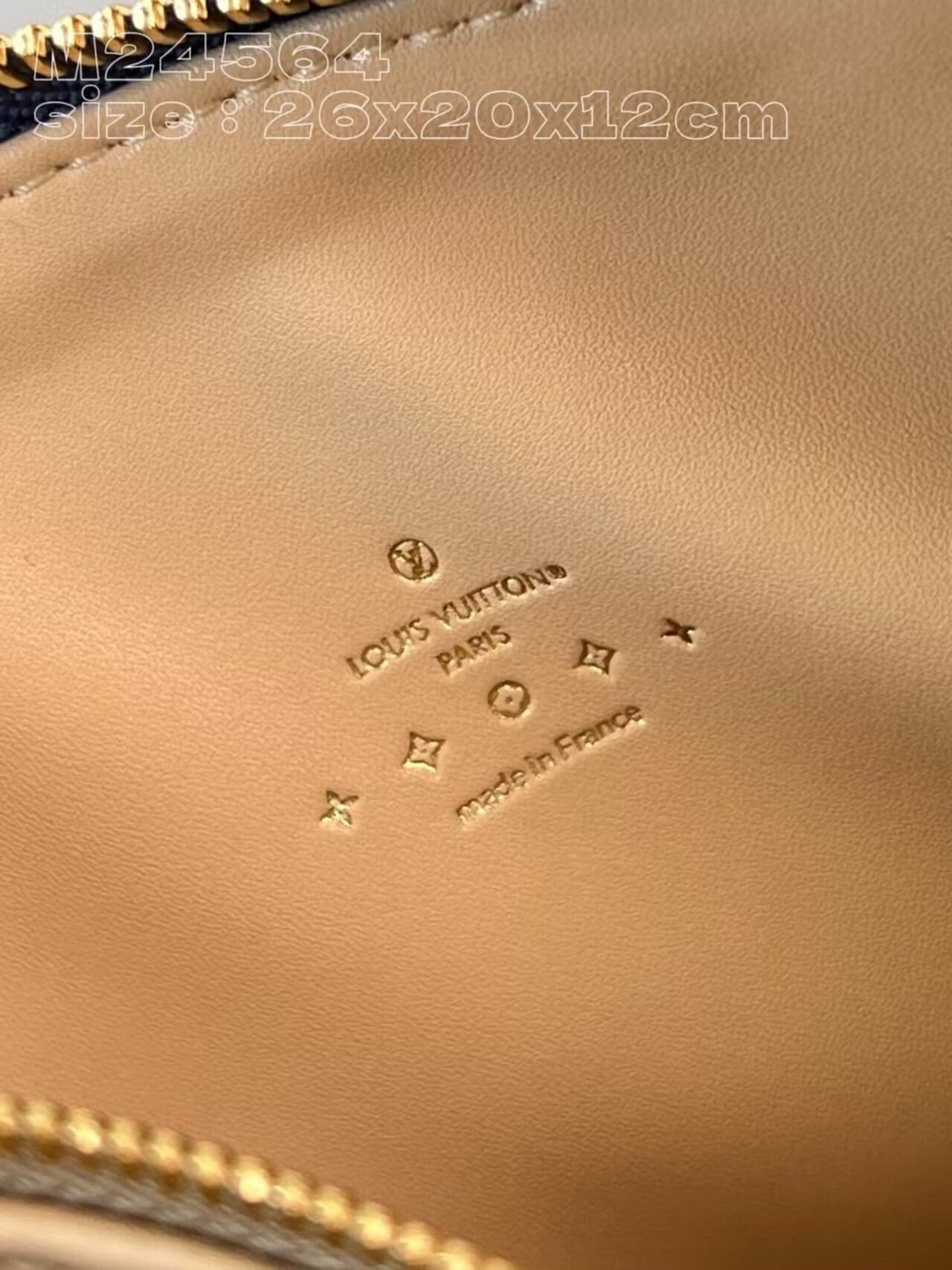 L0vis Vvtt0n M24564 NEW Coussin PM